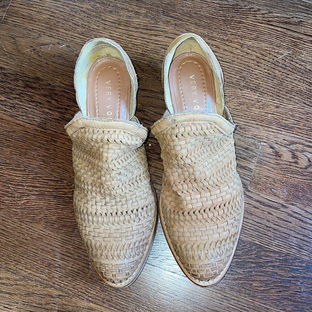 Very Volatile “Bondi”tan woven leather top low heeled booties